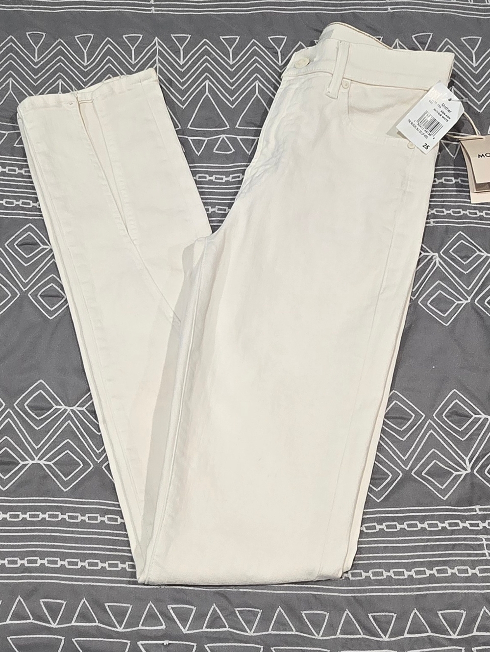 MOTHER Denim The Rascal Sliced Up Heel In Antique White Size 25